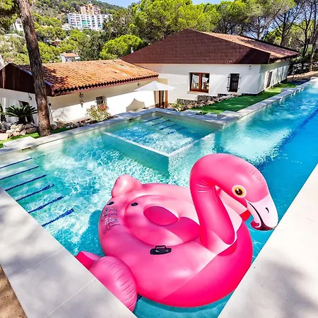 Luxury Private 25m Pool, Gym, 200m To Villa *